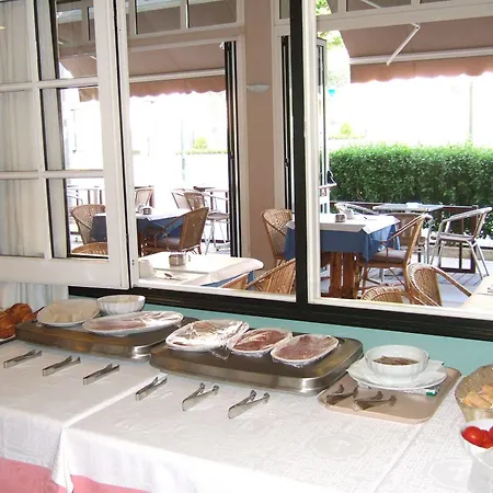Hotel Catala *